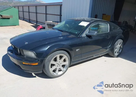 2005 Ford Mustang Gt Deluxe/Gt Premium from USA, damaged, VIN 1ZVFT82H755118332